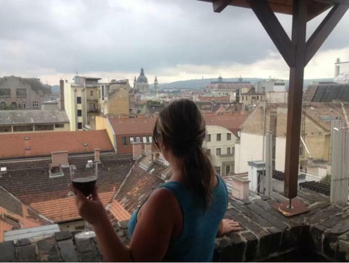 Holiday On Top City Center Budapest Luaran gambar