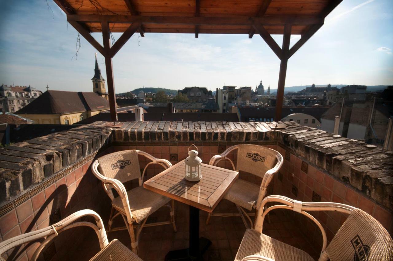 Holiday On Top City Center Budapest Luaran gambar